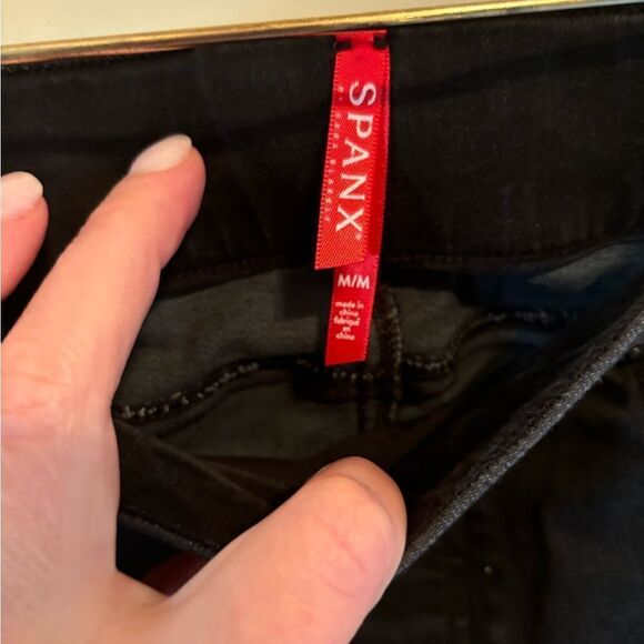 Spanx Black Distressed Skinny Jeans size M - Picture 6 of 6